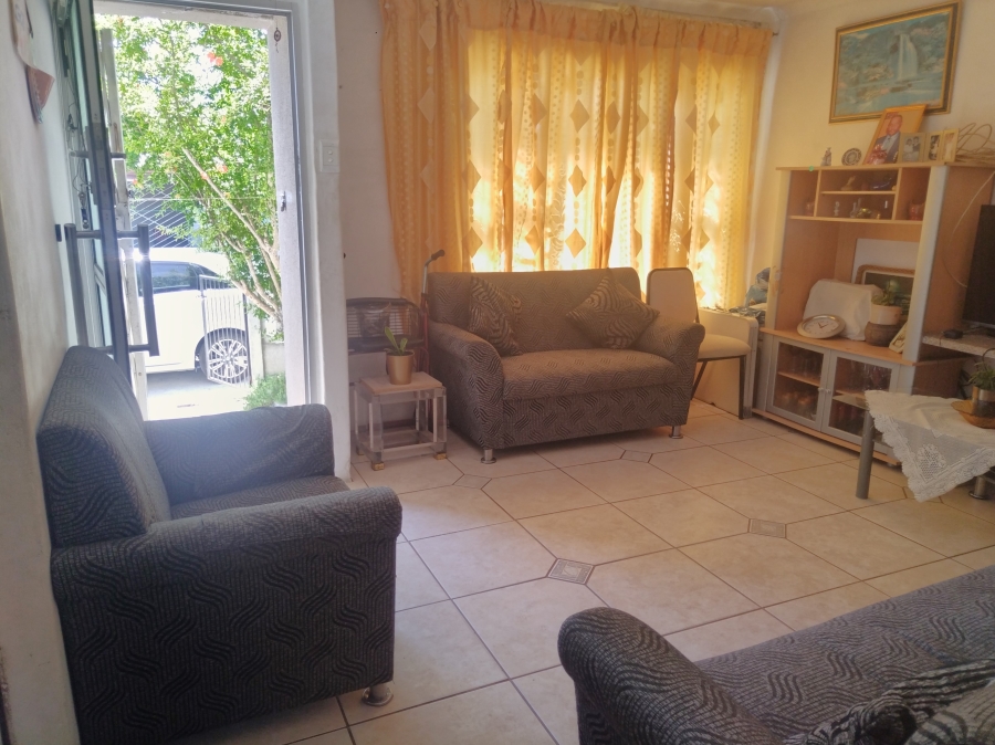 3 Bedroom Property for Sale in Bell Glen Western Cape